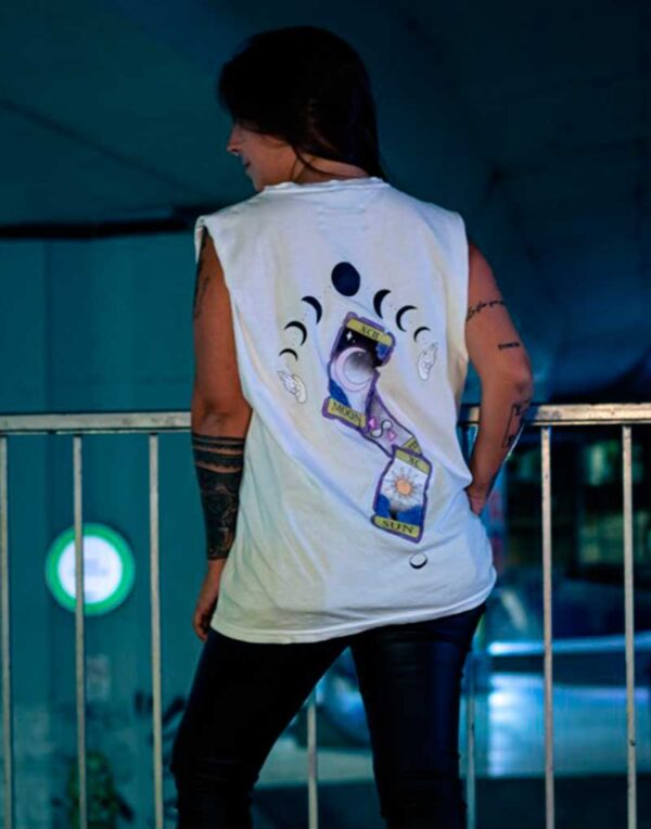 Musculosa oversize "Luna" by Blue Ink