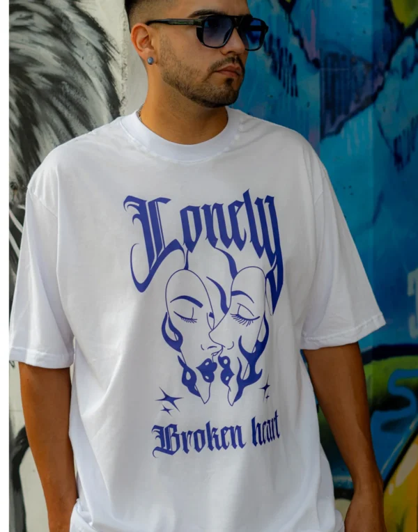 Remera oversize -Broken Heart - Imagen 4